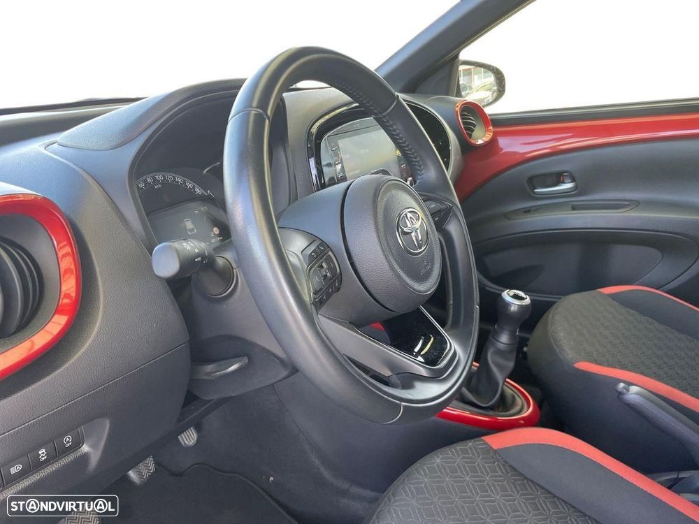 Toyota Aygo X 1.0 Envy - 12