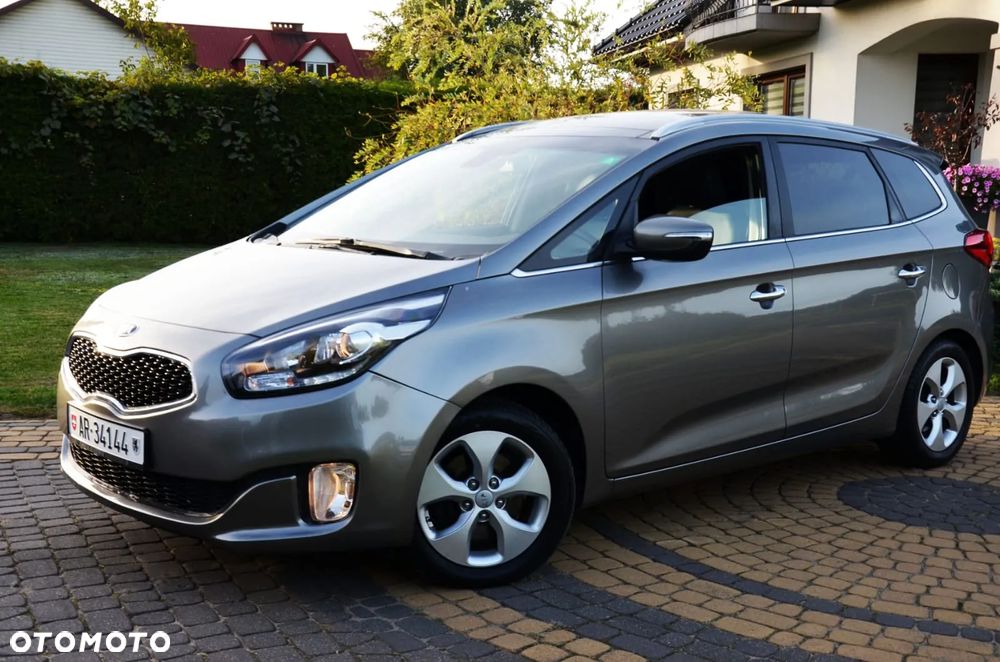 Kia Carens 1.7 CRDi XL 7os - 5