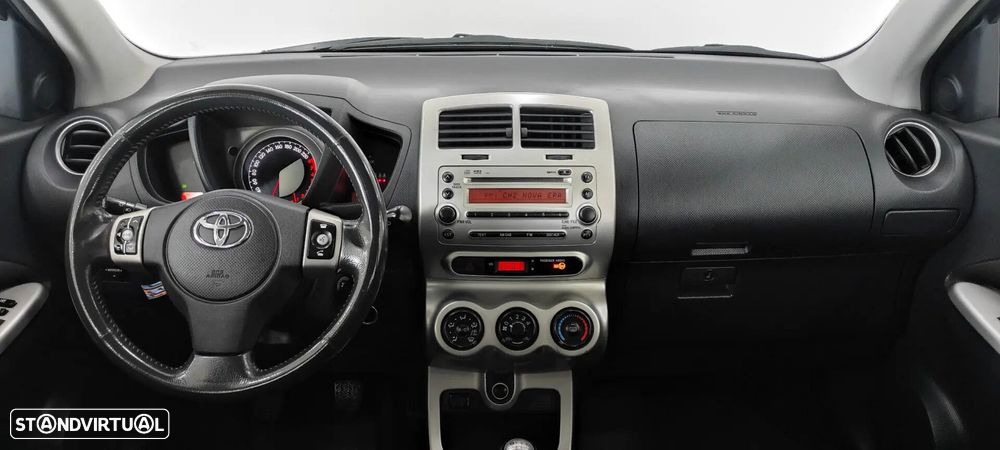 Toyota Urban Cruiser - 25