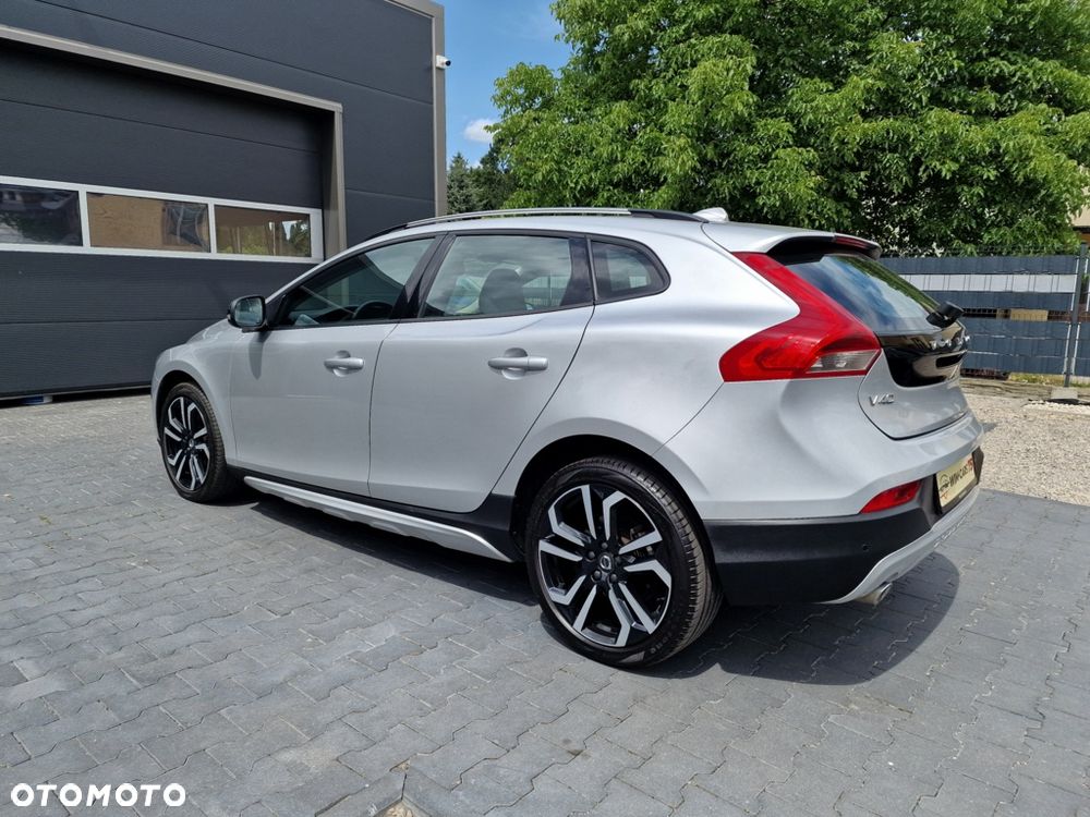Volvo V40 Cross Country D2 Geartronic Momentum - 13