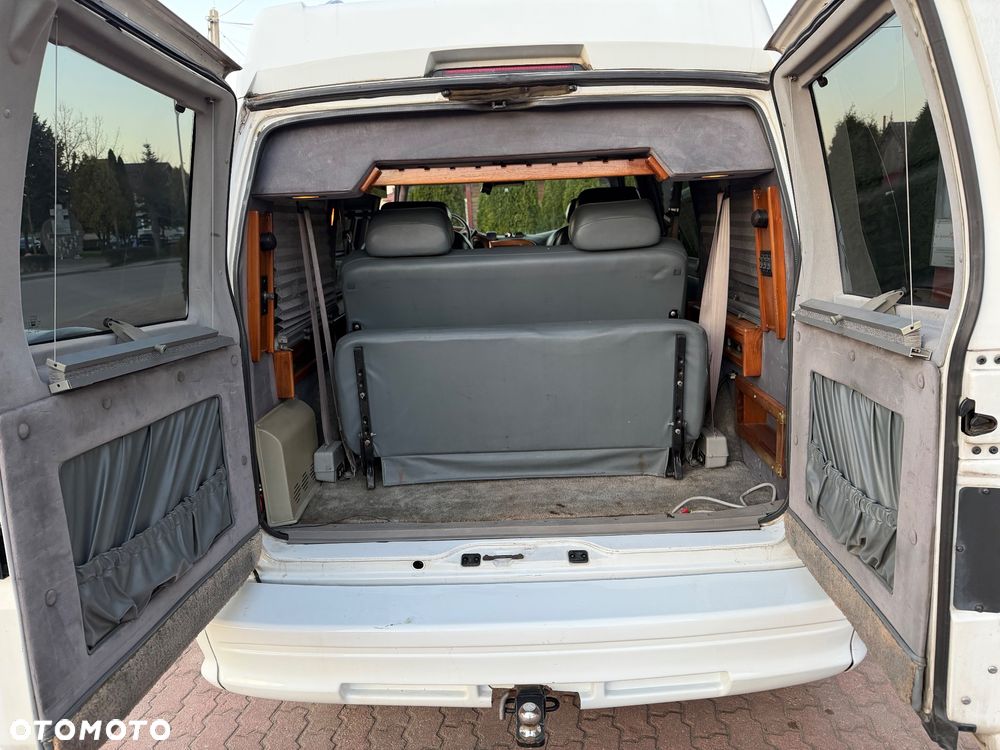 GMC Safari - 13