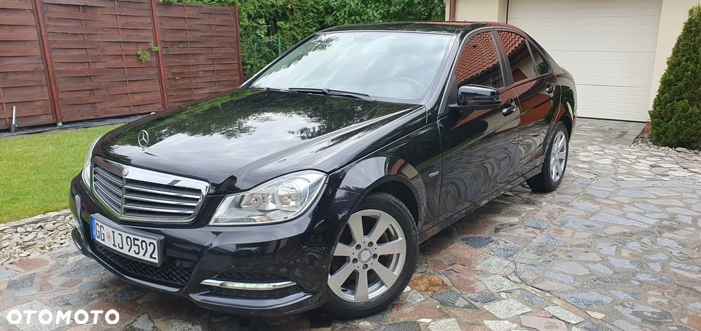 Mercedes-Benz Klasa C 180 BlueEFFICIENCY Elegance - 8