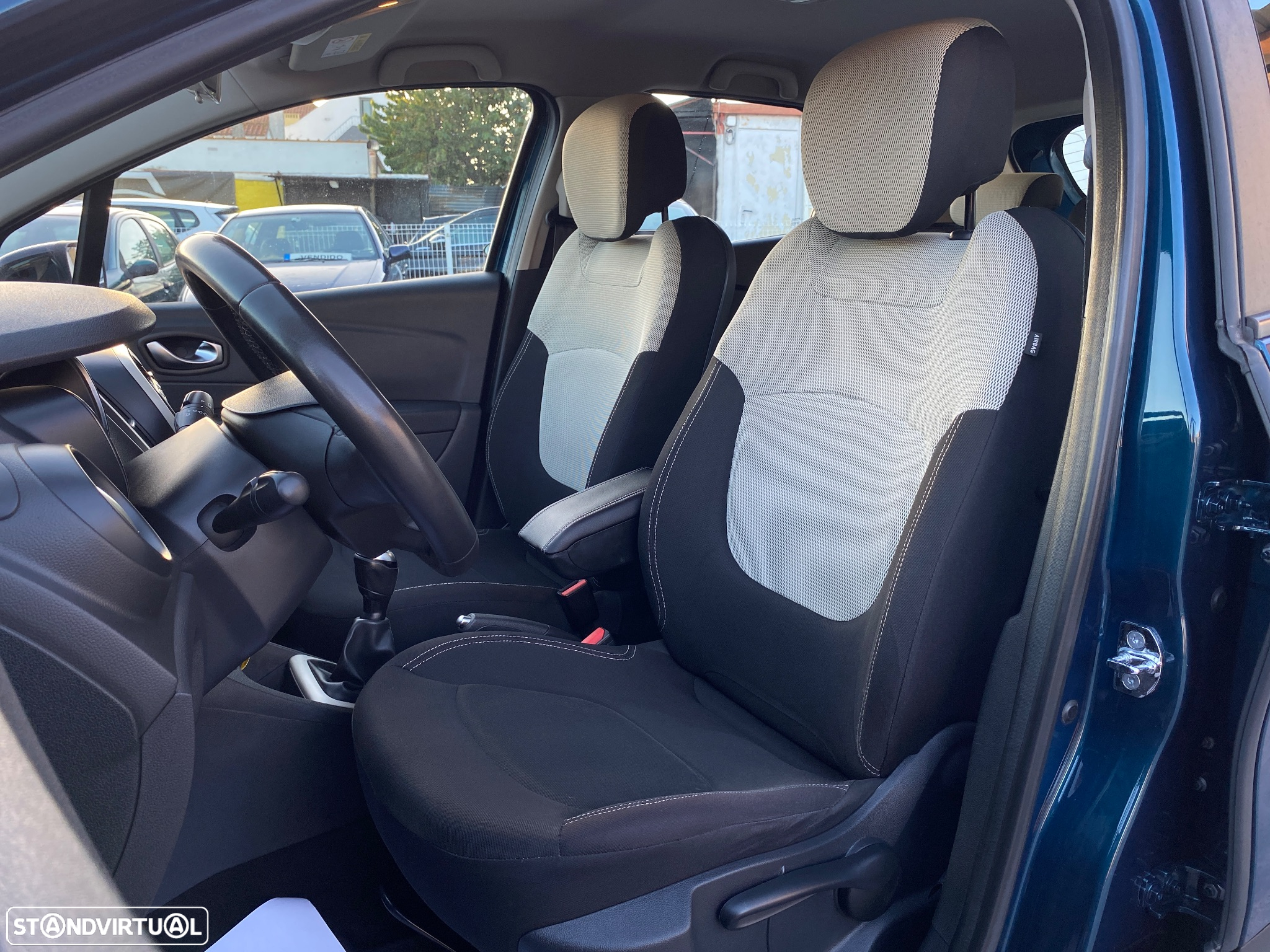 Renault Captur 1.5 dCi Exclusive - 12