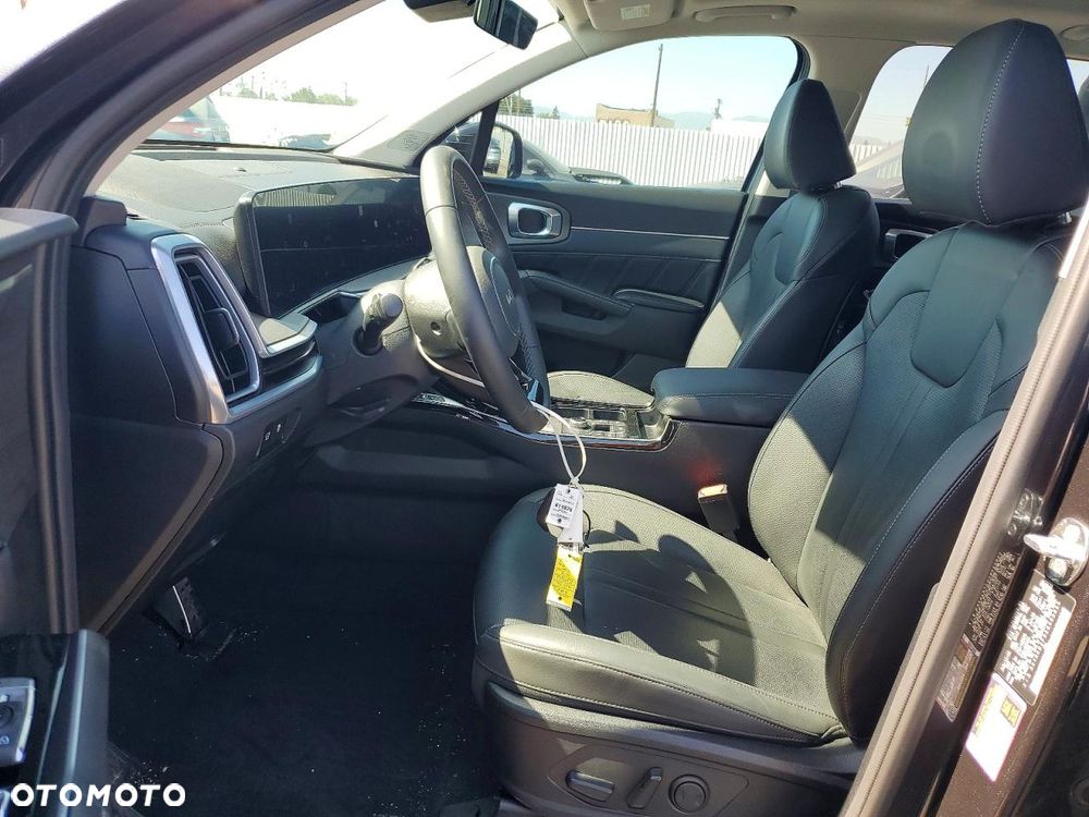 Kia Sorento - 8