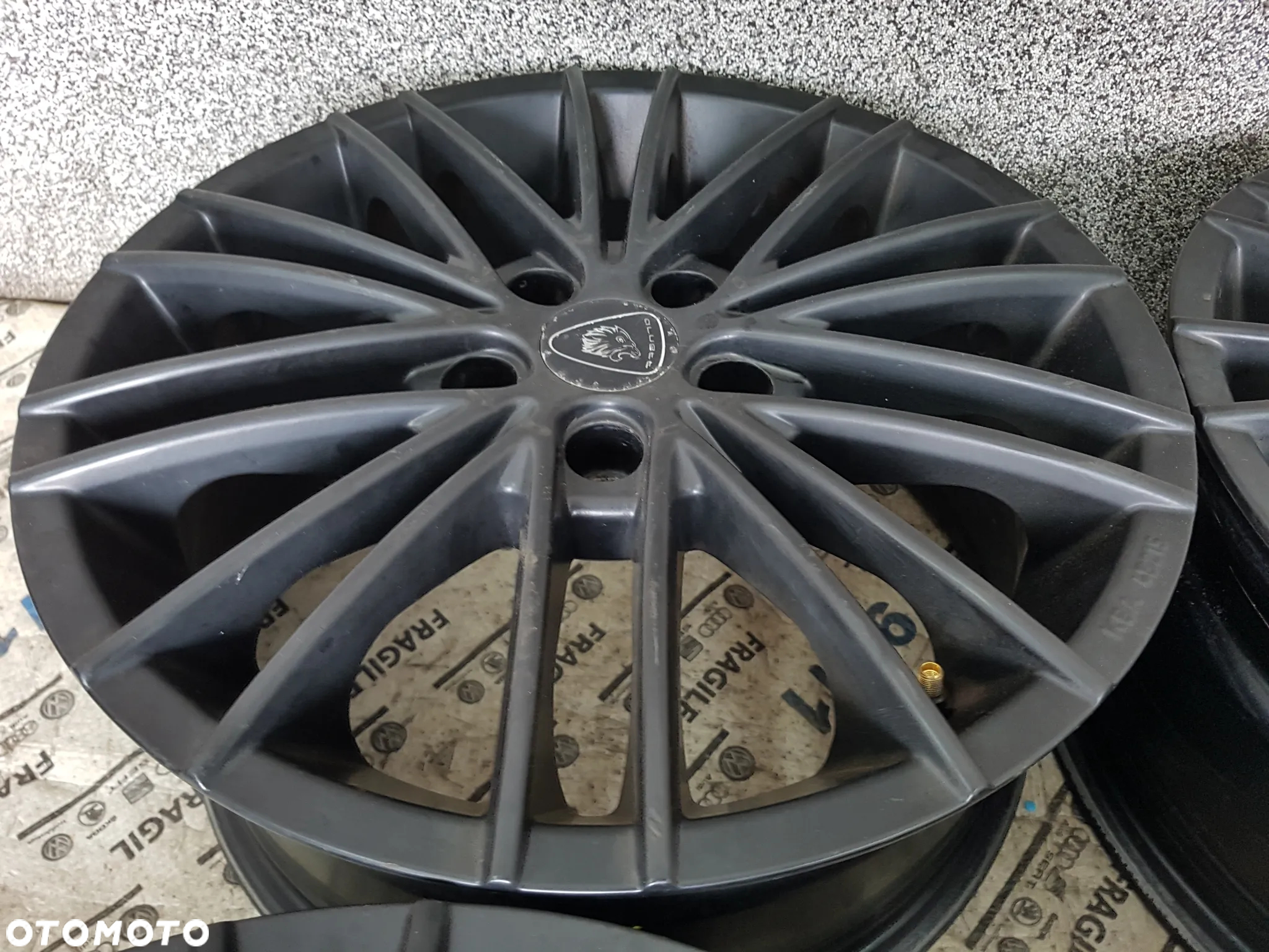 ALU FELGI FORD C-MAX KUGA  FOCUS MONDEO VOVLO 7JX16  5X108 ET47 - 6