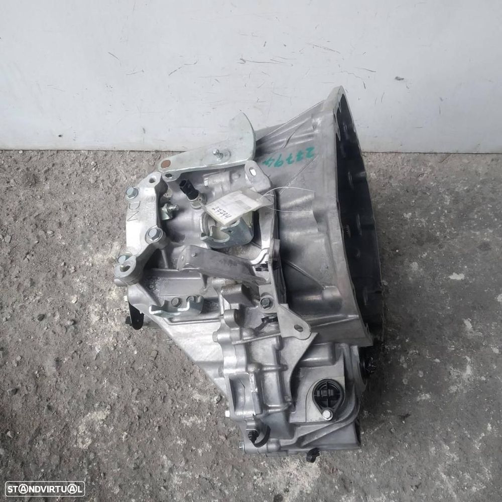 CAIXA DE VELOCIDADES NISSAN QASHQAI J10 - 1
