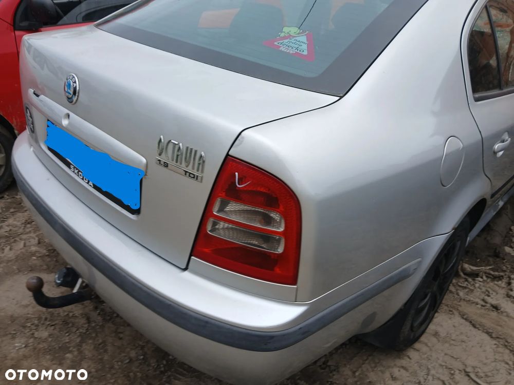 SKODA OCTAVIA I 1 LF7T fotel fotele kanapa deska kokpit podsufitka boczek boczki klamka - 2