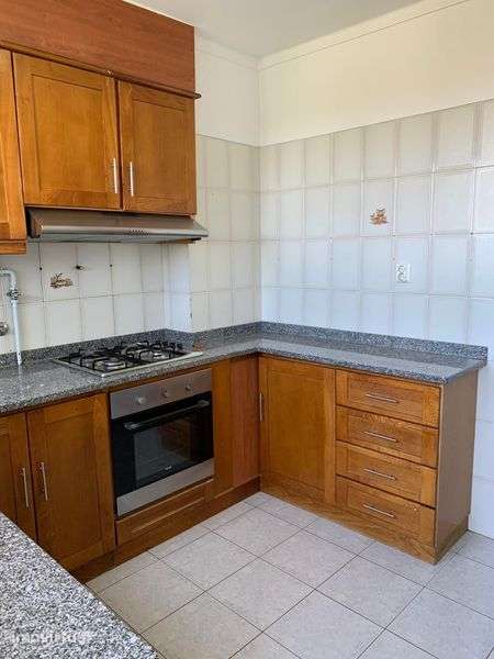 Apartamento T3 junto ao palacio do Gelo - Grande imagem: 4/12