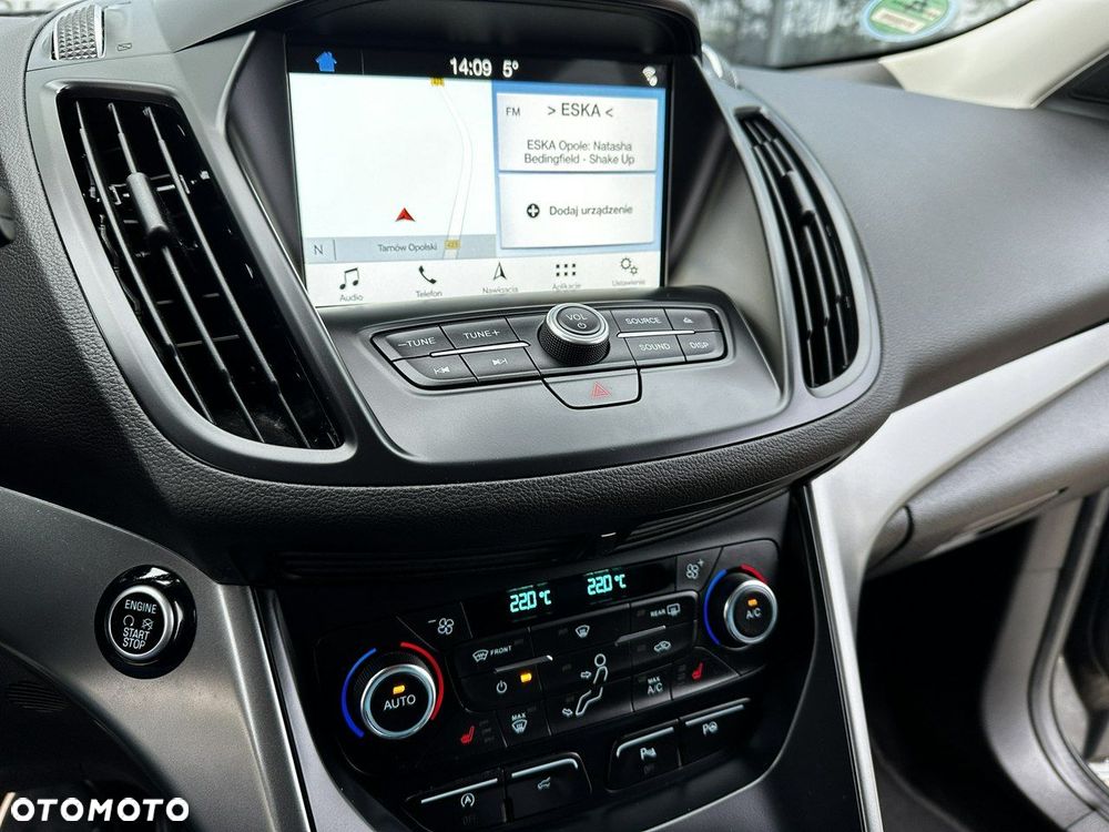 Ford Kuga 1.5 EcoBoost 2x4 Titanium - 20