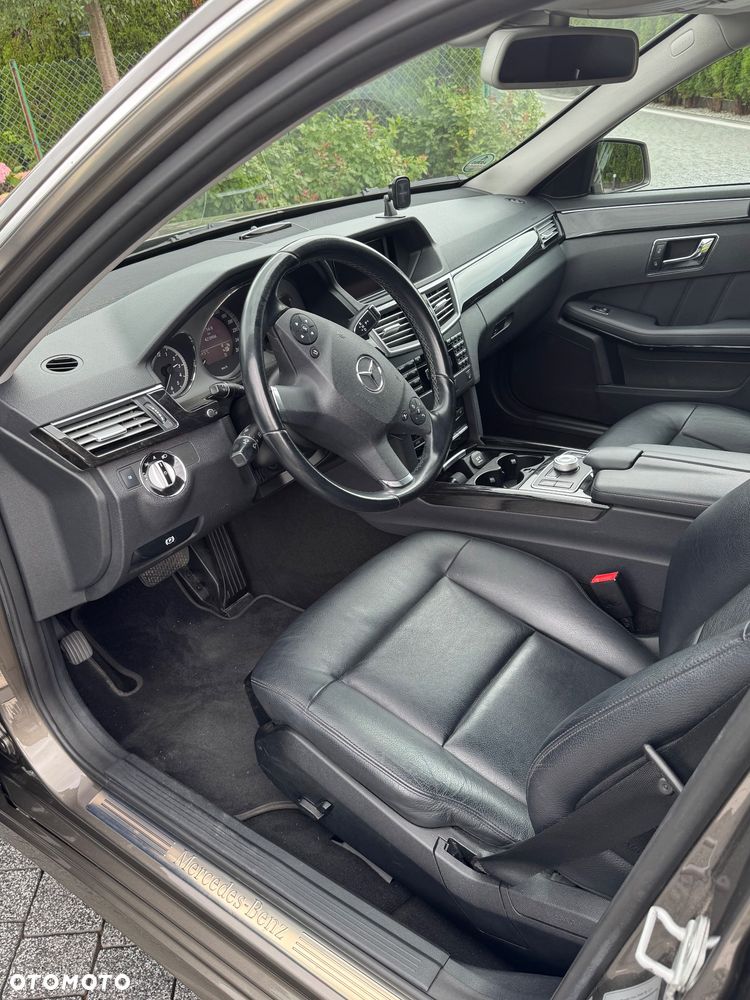 Mercedes-Benz Klasa E 350 CDI 4-Matic BlueEff Avantgarde - 4