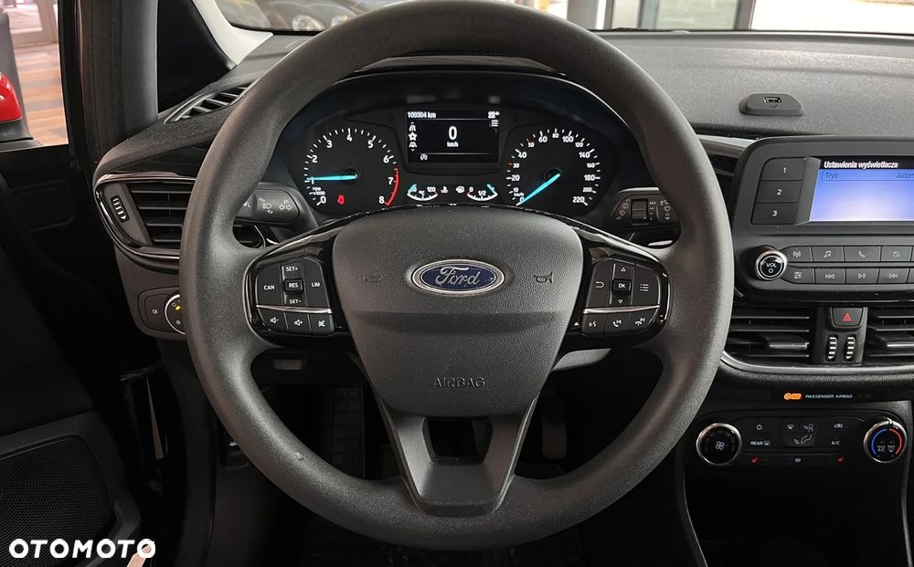 Ford Fiesta 1.1 S&S TITANIUM - 12