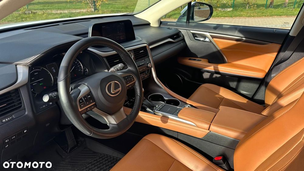 Lexus RX 450h Business Edition - 11