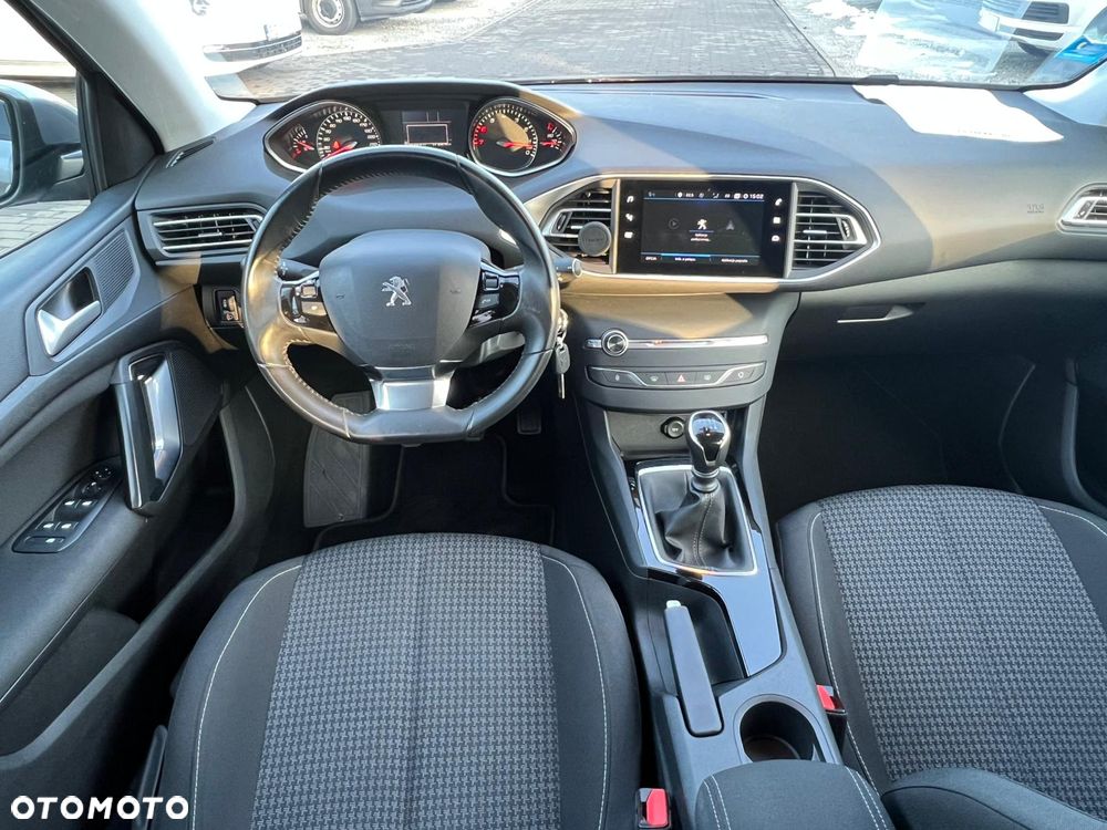 Peugeot 308 - 16