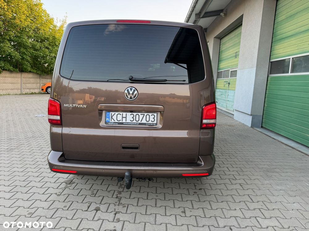 Volkswagen Multivan - 12