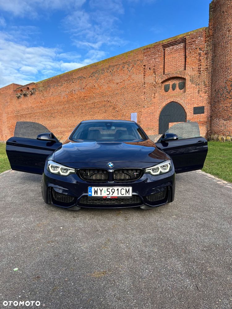 BMW M4 Coupe DKG Competition - 18