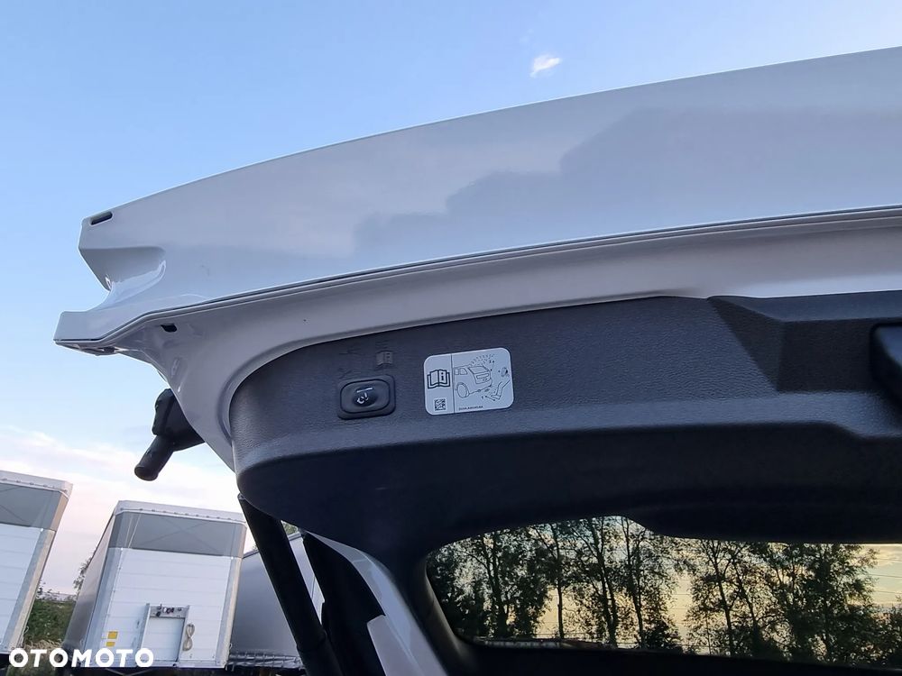Ford Kuga 1.5 EcoBoost 2x4 ST-Line - 26