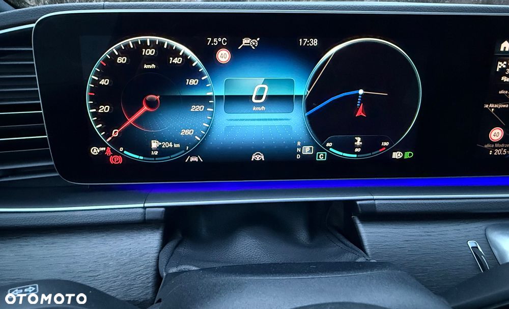 Mercedes-Benz GLS - 34