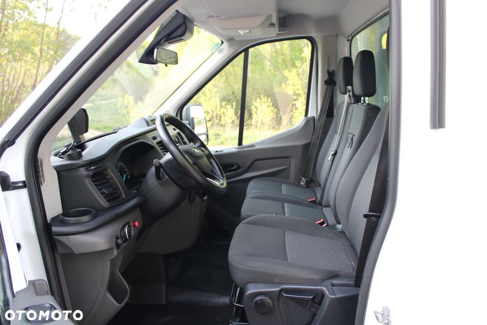 Ford Transit - 11