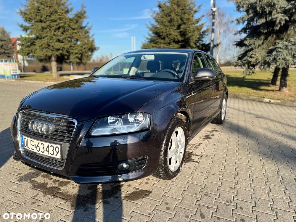 Audi A3 Sportback 1.6 TDI DPF Ambiente - 3