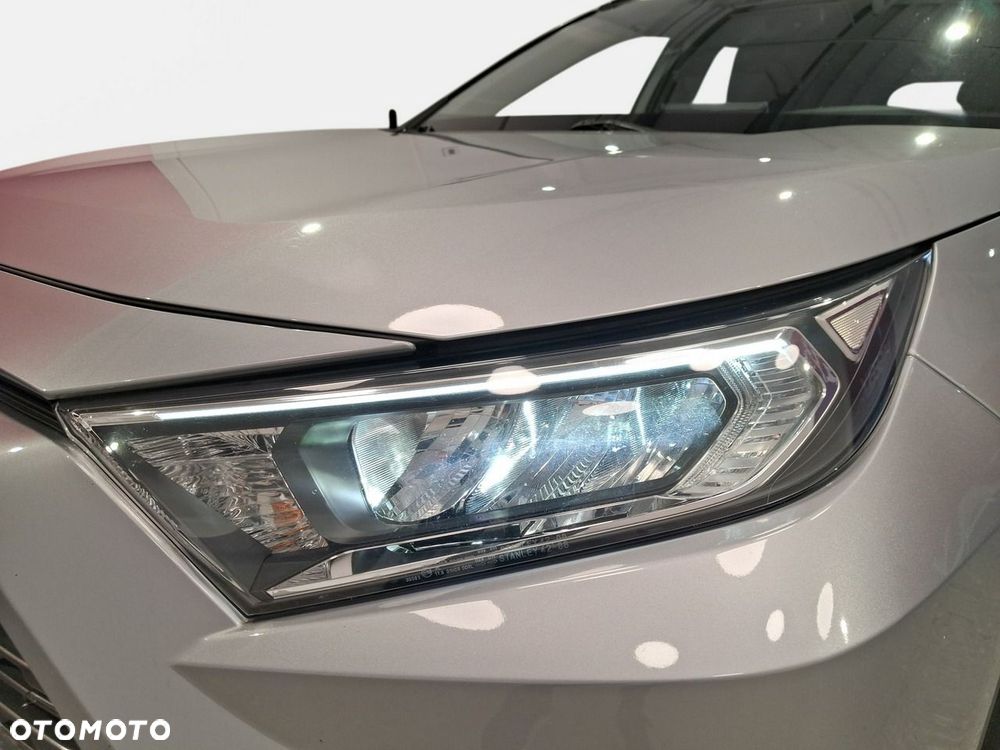 Toyota RAV4 - 10