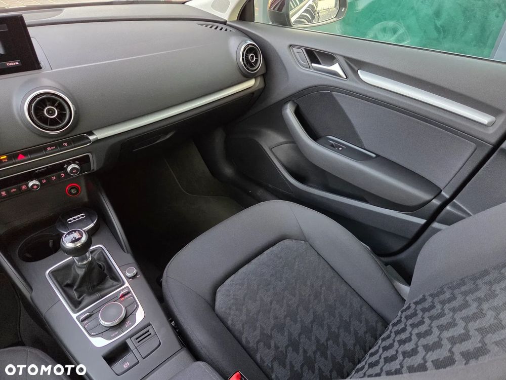Audi A3 Sportback 2.0 TDI (clean diesel) Attraction - 21