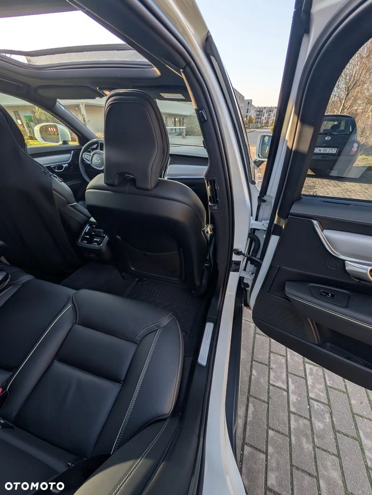 Volvo V90 Cross Country - 32