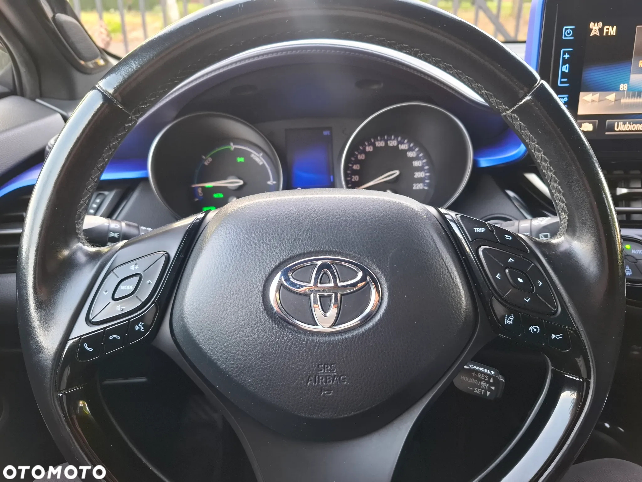 Toyota C-HR 1.8 Hybrid Neon Lime powered by JBL - 19