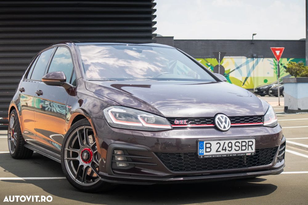 Volkswagen Golf GTI (BlueMotion Technology) DSG Performance - 16