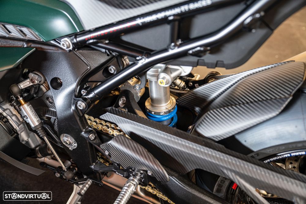 BMW M 1000 RR TT Isle of Man Edition - 22