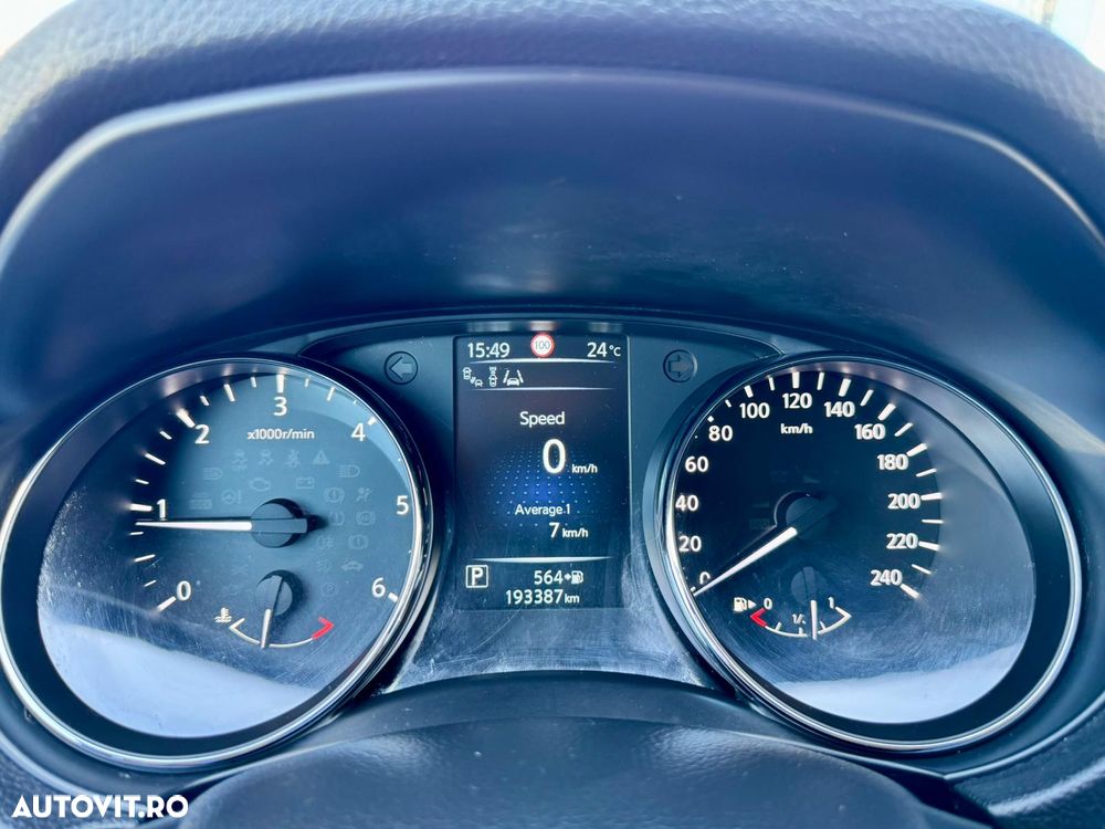 Nissan Qashqai 1.6 DCI Start/Stop X-TRONIC Tekna - 21