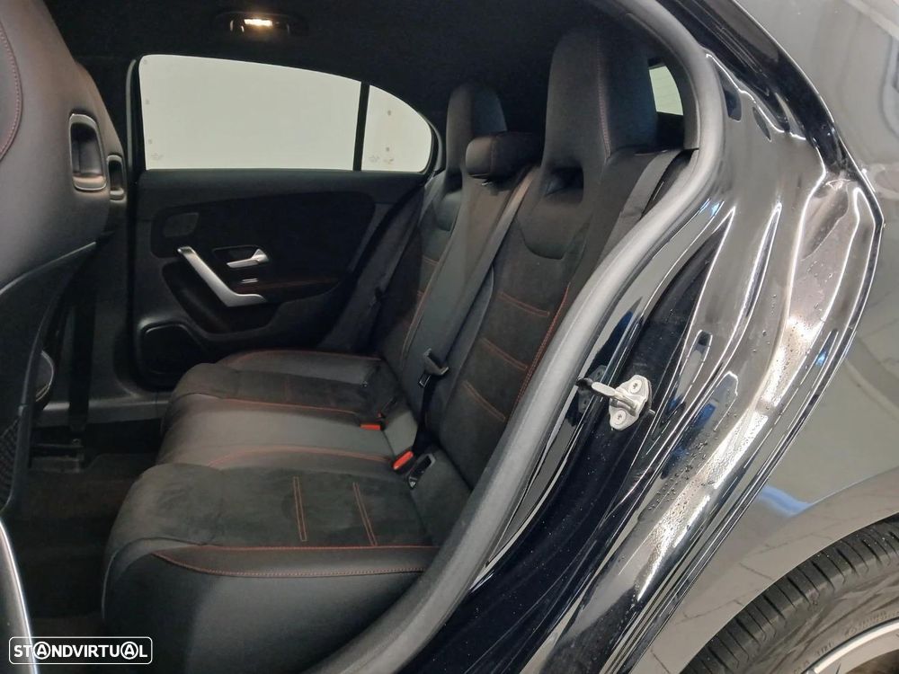 Mercedes-Benz A 250 e AMG Line - 14