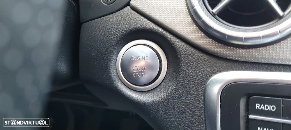 Mercedes-Benz CLA 180 d Shooting Brake Urban - 16