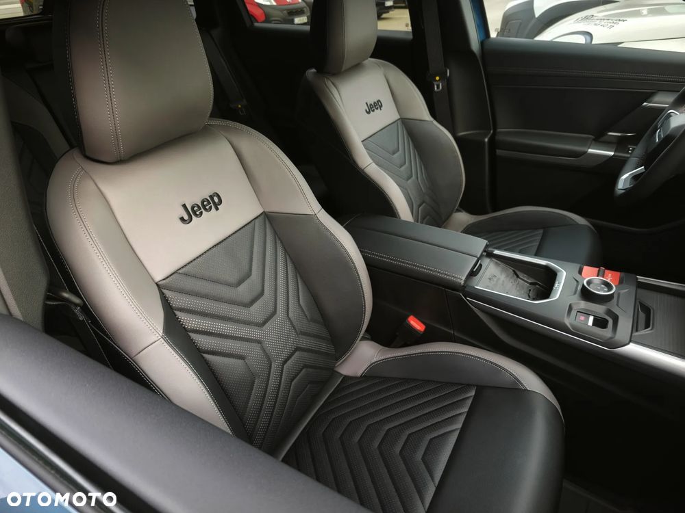 Jeep Compass 1.6 T4 PHEV First Edition FWD DCT - 19
