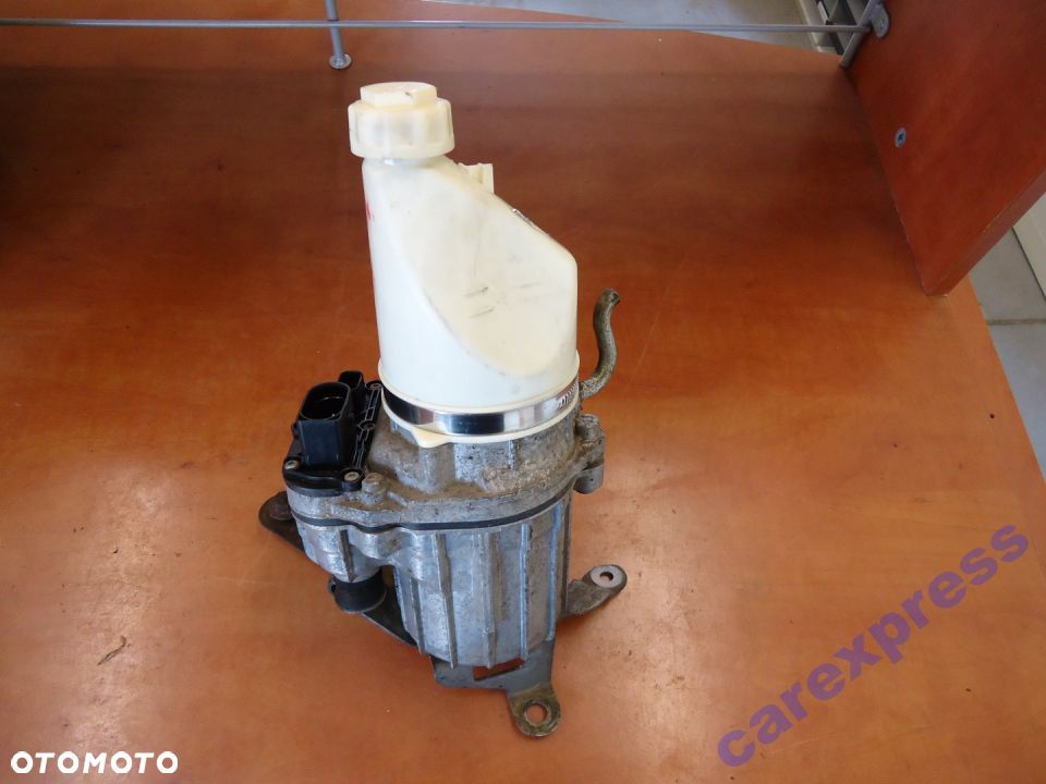 POMPA WSPOMAGANIA ASTRA H 3 ZAFIRA B 1.9 13192897 - 1