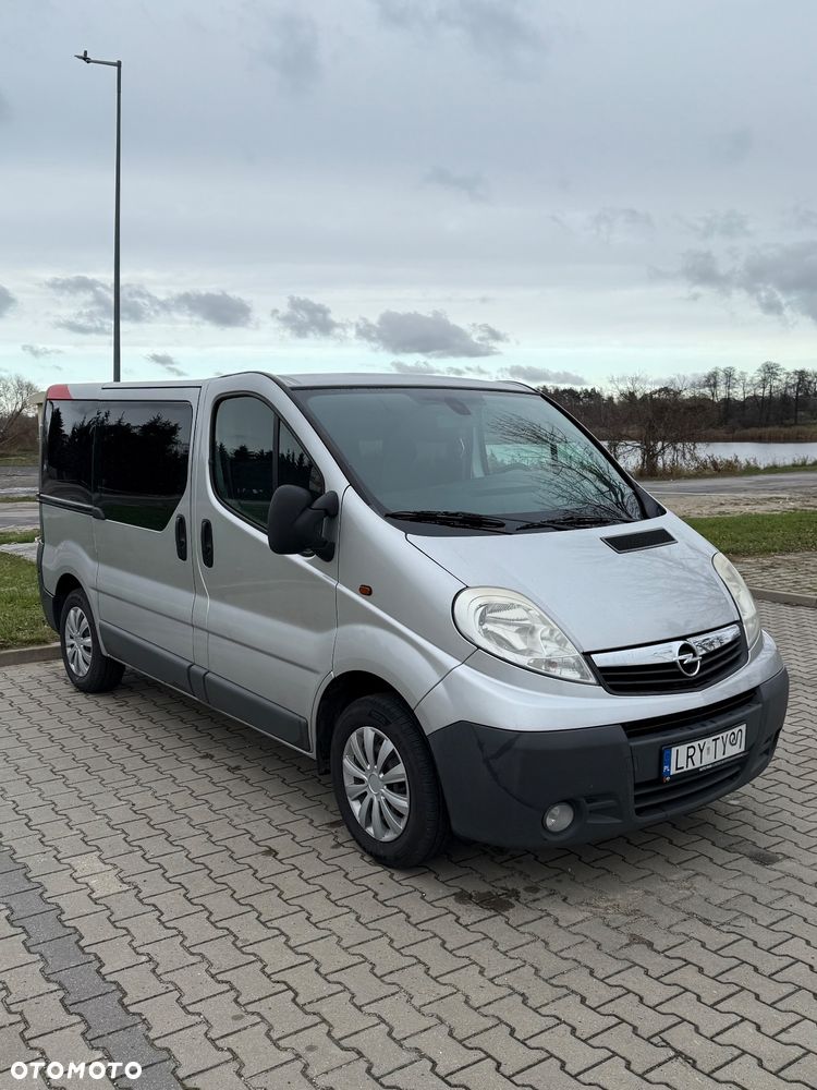 Opel Vivaro - 1