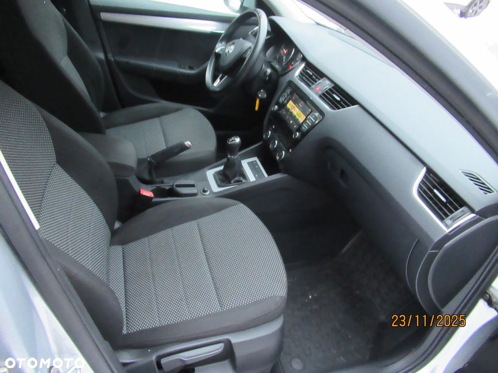 Skoda Octavia 1.6 TDI Ambition - 19