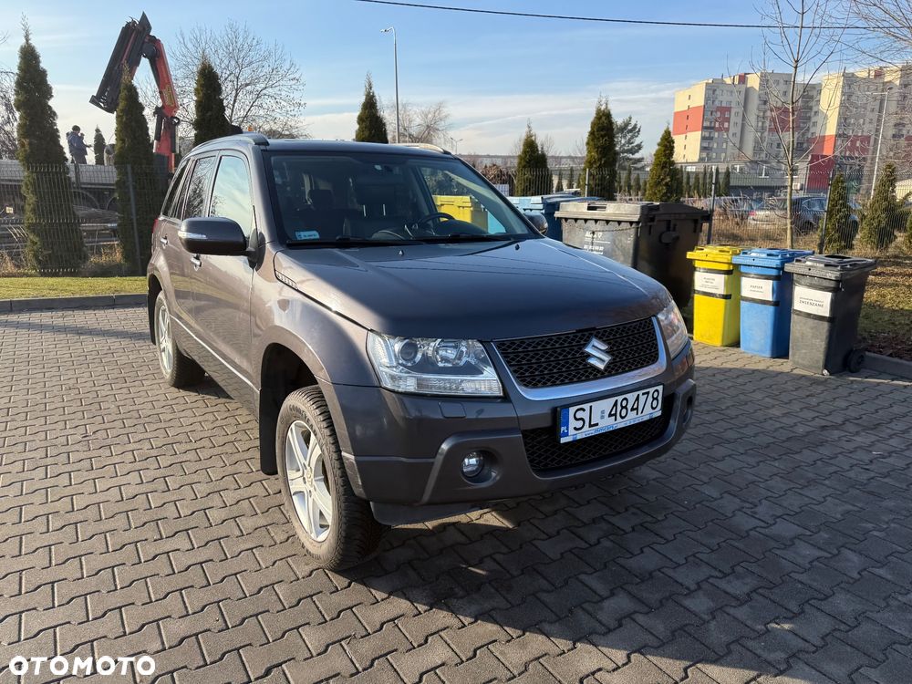Suzuki Grand Vitara 2.4 De Luxe - 2