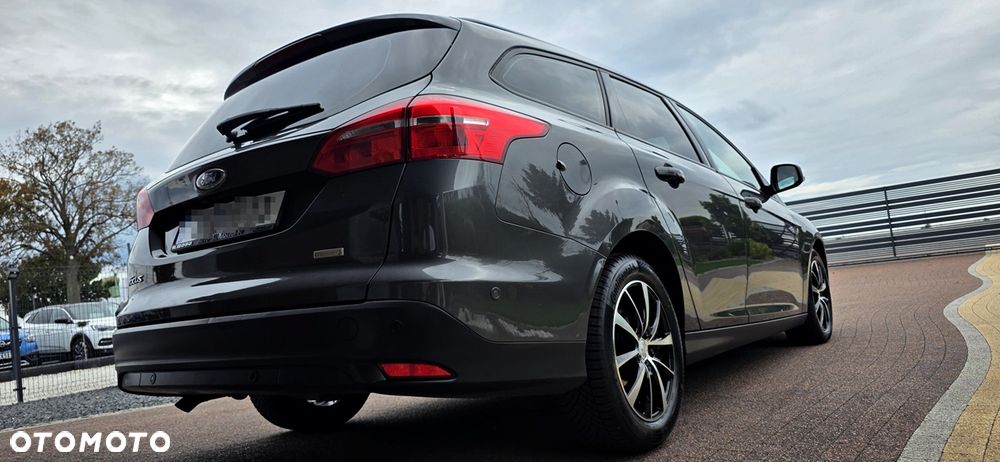 Ford Focus 1.0 EcoBoost Titanium - 3