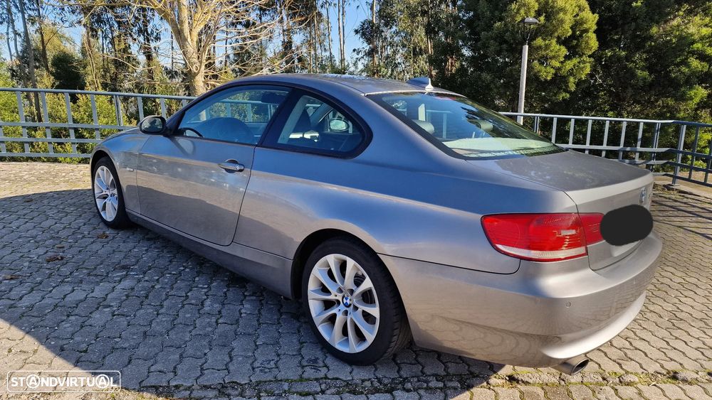 BMW 320 d Coupe Active - 2