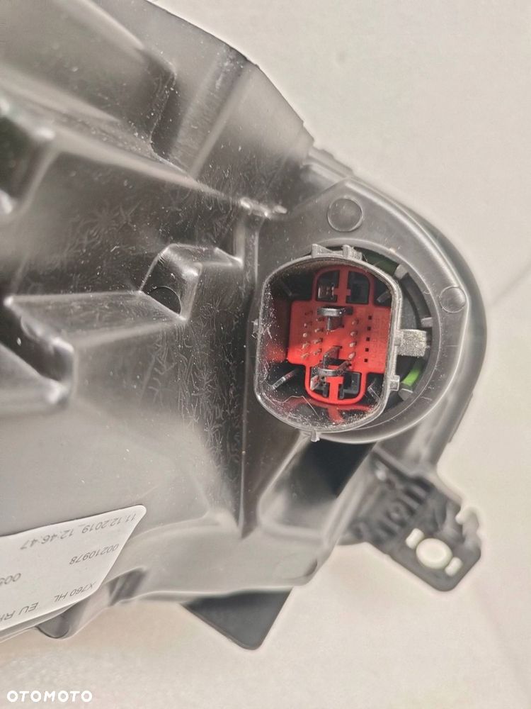 Jaguar XE X760 FULL LED HIGH Przód strona prawa LX73-13W029-HB - 7