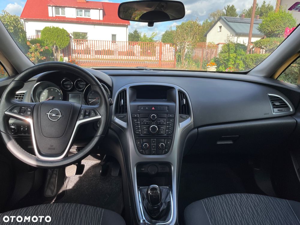 Opel Astra 1.4 Turbo - 26