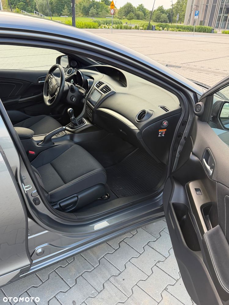 Honda Civic 1.8 Sport (Honda Connect+) - 14