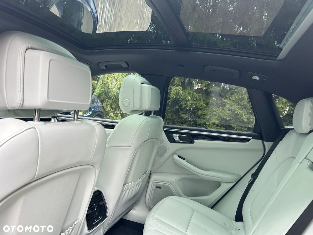 Porsche Macan Standard - 15