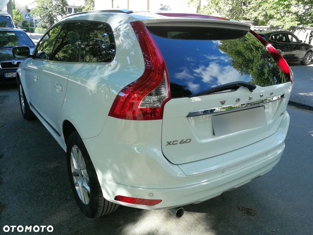 Volvo XC 60 D3 Drive-E Summum - 4