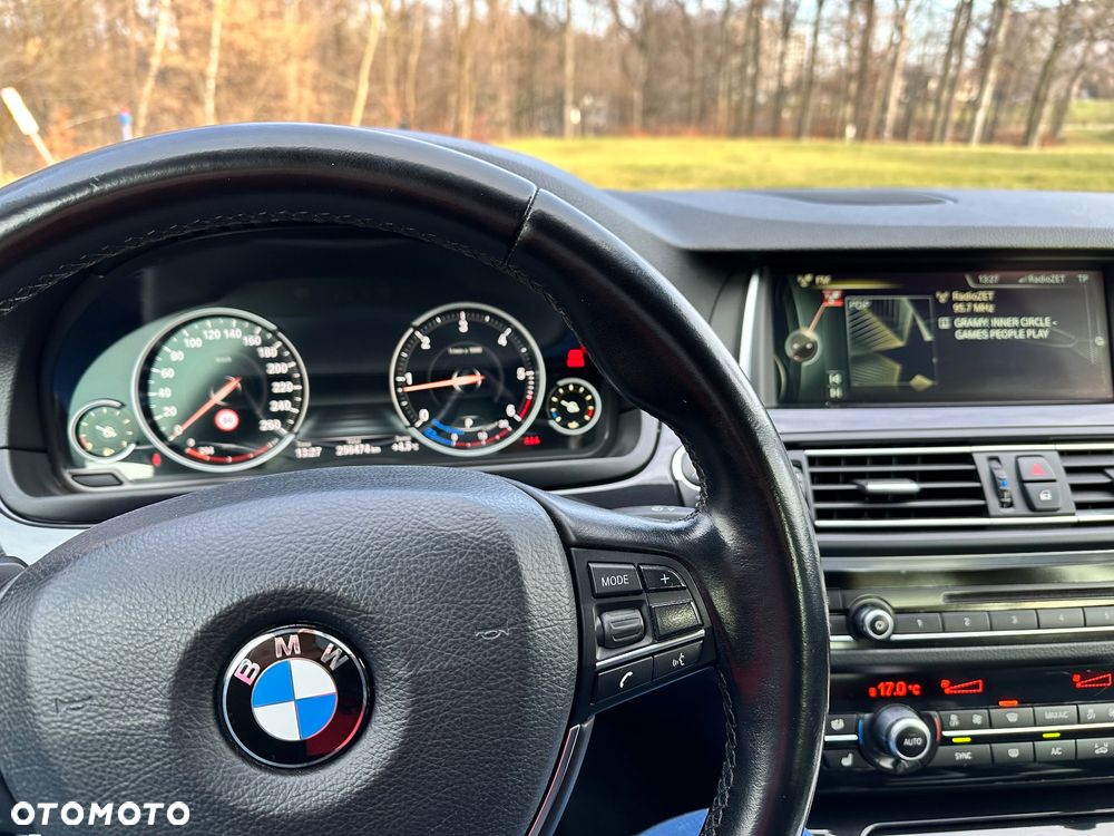 BMW Seria 5 520d xDrive - 9