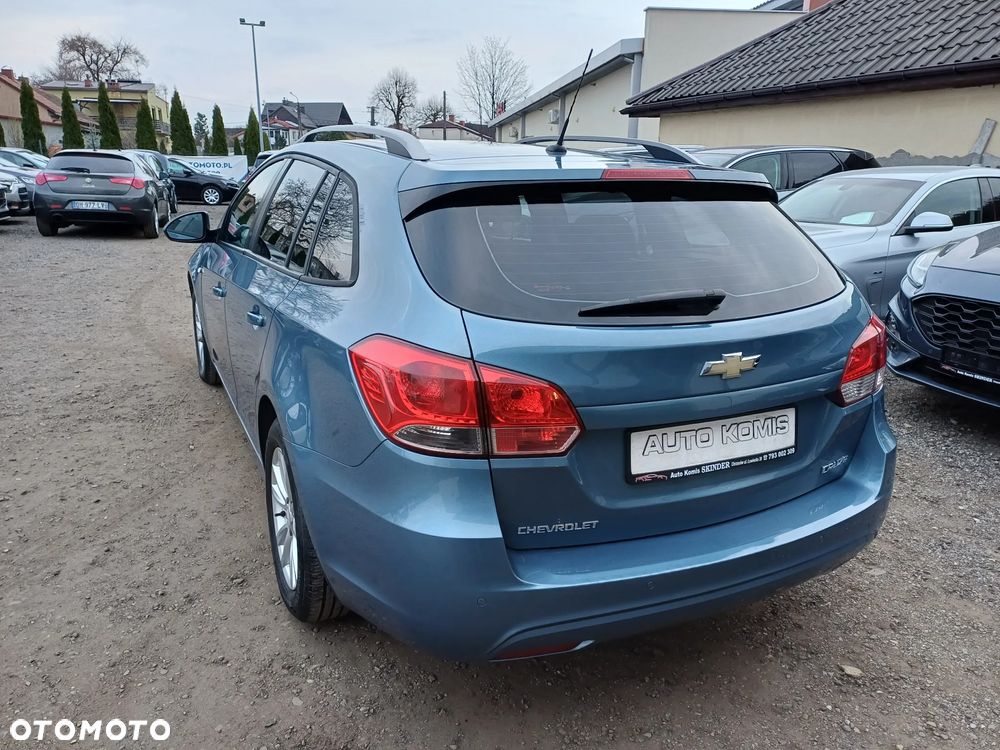 Chevrolet Cruze 1.6 LT+ - 5
