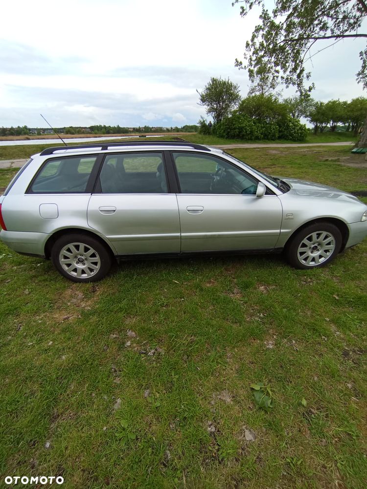 Audi A4 Avant - 22