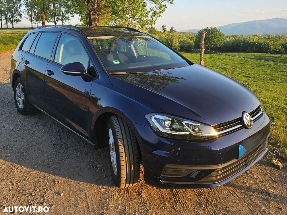 Volkswagen Golf 1.0 TSI Trendline - 1