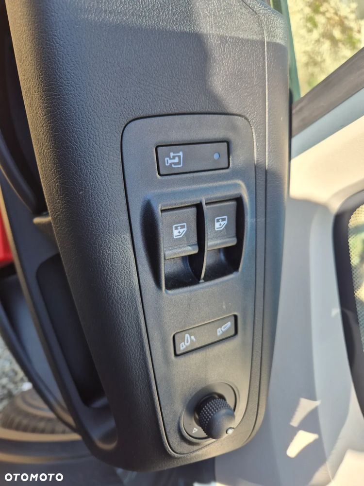 Peugeot Boxer Furgon Brygadowy 7miejsc L4H2 2.2 180KM AT8 Automat MAX 2026 !! OD RĘKI !! - 21