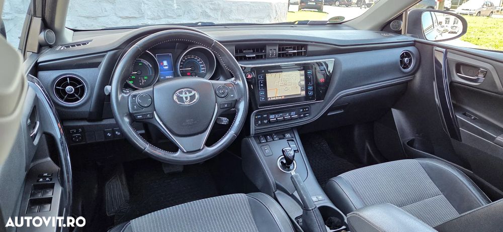Toyota Auris 1.8 VVT-i Automatik Executive - 19